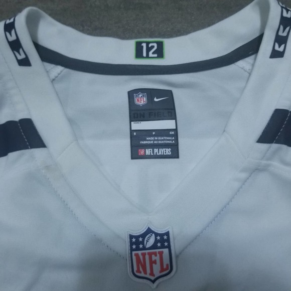 SOLD Nike Womens Seattle Seahawks Jersey Small - Picture 3 of 3
